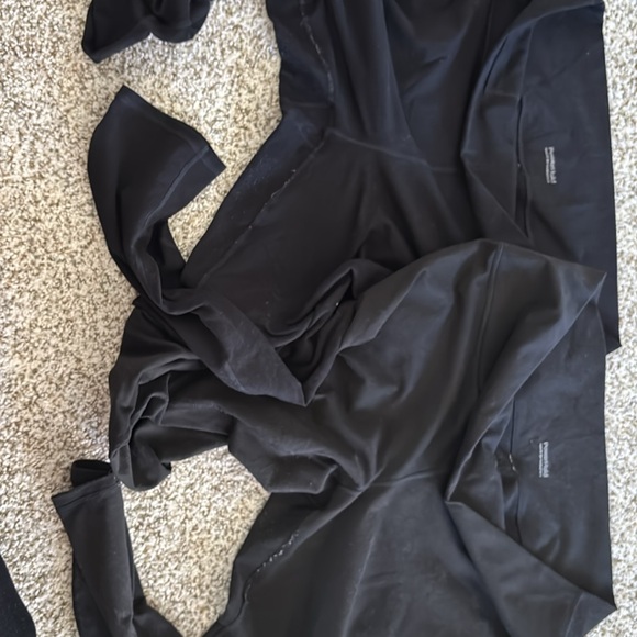 Fabletics | PowerHold by Fabletics | Black 7/8 leggings | 1X - Picture 3 of 3